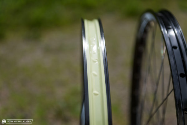 Bild Yellow Tape Cycleholix