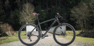 Specialized Epic HT Custom im Einzeltest