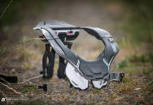Leatt DBX 6.5 Carbon – Der Leichtbau Neck Brace im Test
