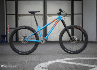 Portus Cycles Krowd Karl – erfrischend anders, erfrischend Stahl Optisch voll unser Ding! Die Enduro Hardtail Variante des Krowd Carl Bikes.