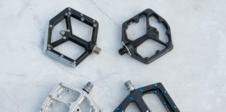 Vier Pedalklassiker im Test – Vorstellung Spank, Hope, DMR und Crank Brothers.