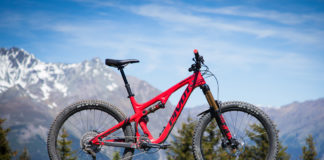 Editors Award 2017 – Pivot Mach 5.5 Carbon