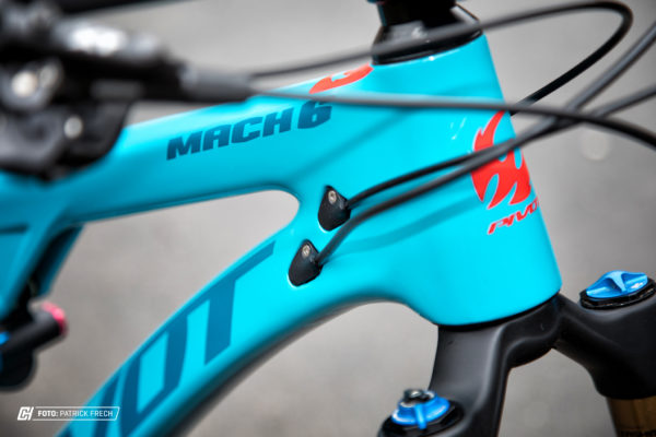 pivot mach 6 2018 51 head tube cable routing ds Cycleholix