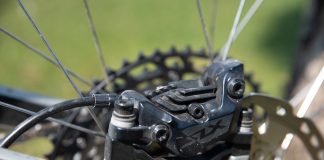 Eine für Alle – Die Shimano SLX Bremse im Dauertest