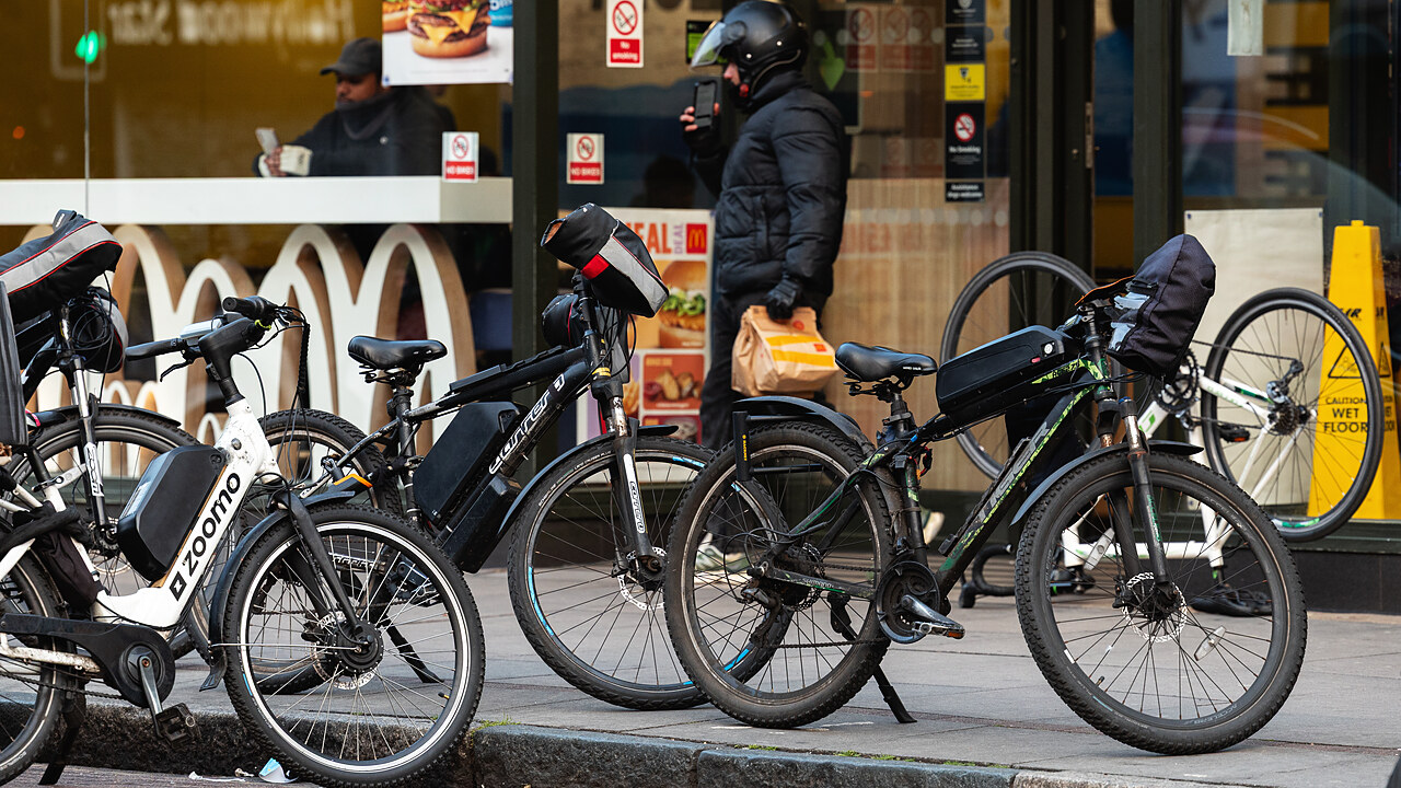 Illegale E-Bikes in Unfallstatistiken: Großbritannien legt das Datenproblem offen