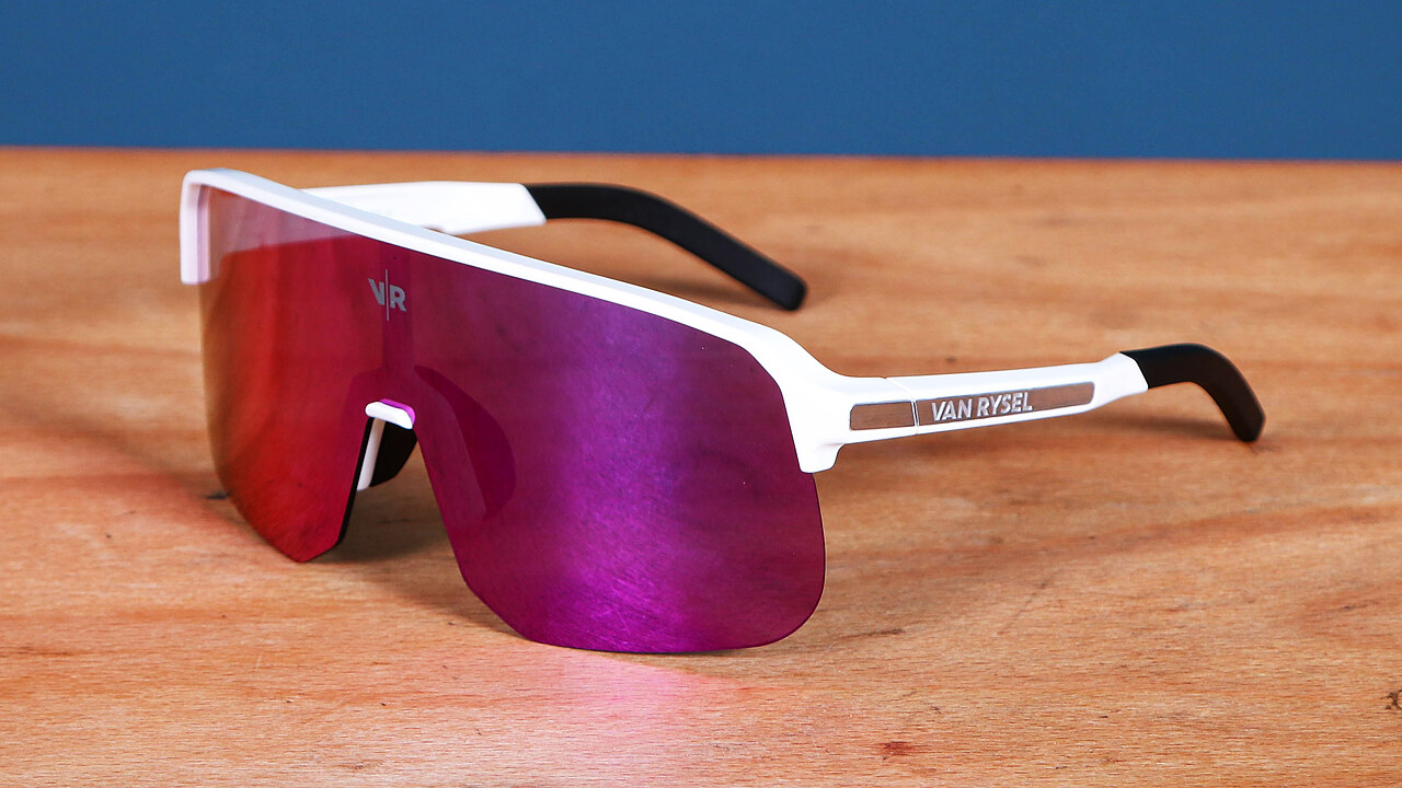 Van Rysel Kware im Test: Die Teambrille des Decathlon-Profi-Teams für unter 60 Euro